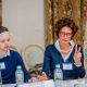Фото Из личного архива Вероник Гарретт. С дочерью с синдромом Дауна на конференции