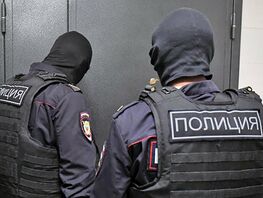 Полиция незаконно обыскала квартиру советника посла Кыргызстана в&nbsp;Москве
