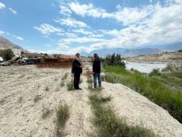 Kyrgyzstan and Tajikistan discuss riverbank reinforcement in border areas
