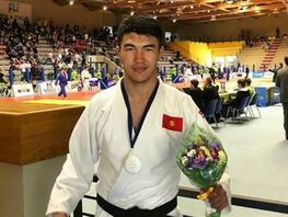 Кыргызстанец Эрлан Шеров завоевал бронзу чемпионата Азии по&nbsp;дзюдо
