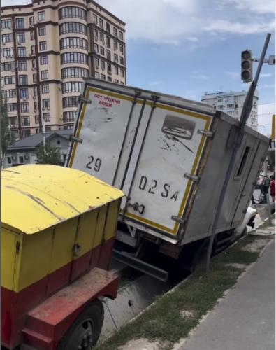 из социальных сетей